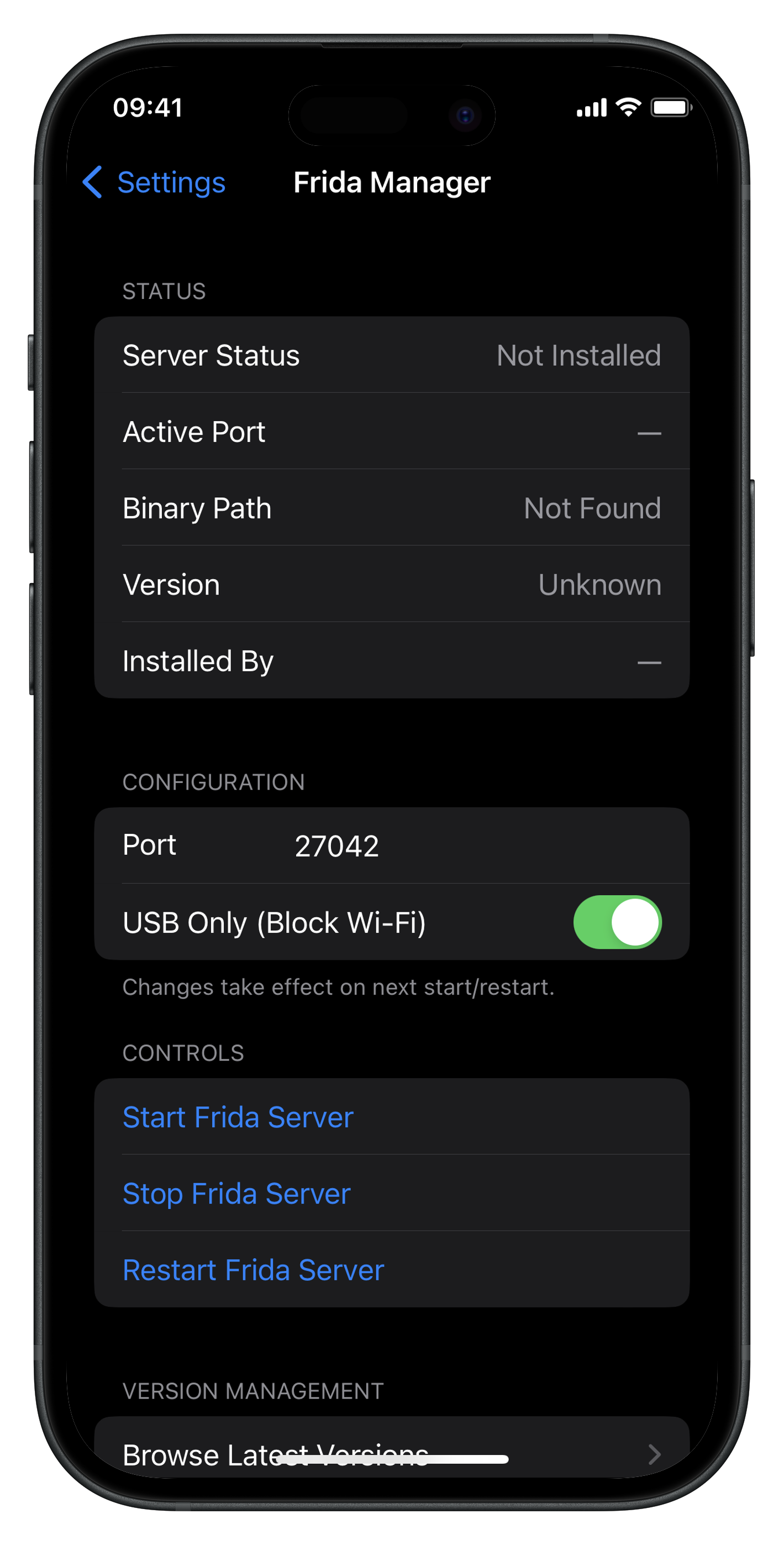 FridaManager main settings panel showing server status, controls, and version management